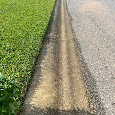 House-and-Concrete-Cleaning-In-Cantonmet-Florida 1
